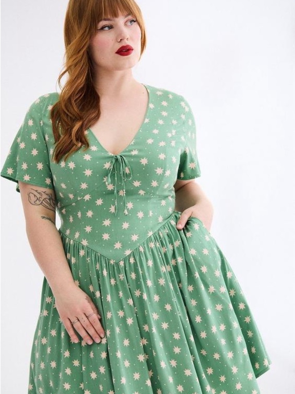 Torrid Retro Chic Flutter Sleeve Dress Mint Green Celestial Stars